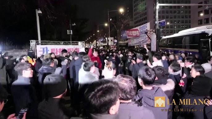 Corea del Sud - Proteste Legge Marziale