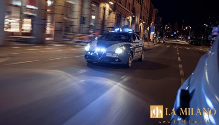 Bolzano: arrestato pregiudicato straniero, aggredisce gli agenti a calci e sputi e si denuda davanti ai passanti