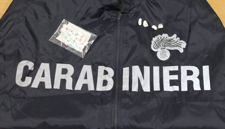 Ferrara: Resistenza a pubblico ufficiale e detenzione ai fini di spaccio, arrestato 32enne