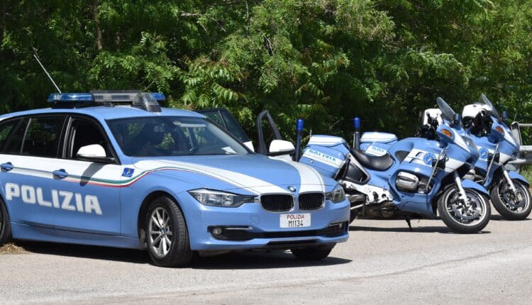 Foggia: la Polizia di Stato arresta trafficanti di droga rinvenuta sostanza stupefacente di tipo cocaina dal peso complessivo di kg. 13,300.