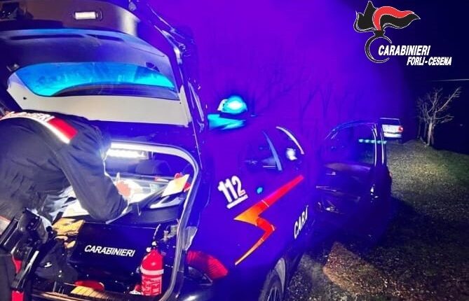 Cesenatico: Controlli straordinari dei carabinieri, 13 persone denunciate e 2 segnalate per stupefacenti