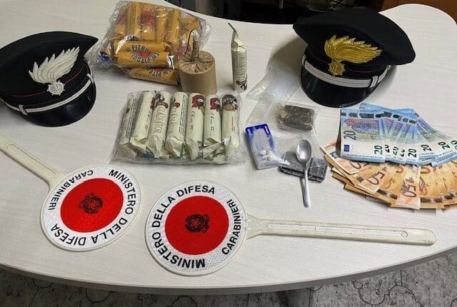 Mezzano: Carabinieri arrestano 25enne per spaccio di droga e illecita detenzione di materiale esplodente