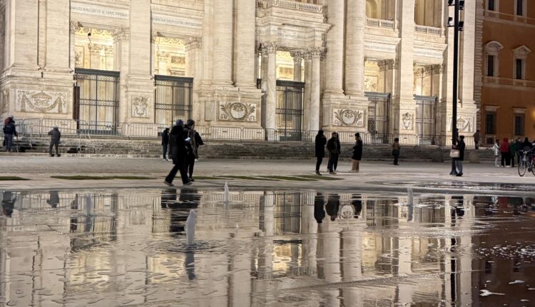 Giubileo: Gualtieri visita Piazza San Giovanni riaperta alla Città
