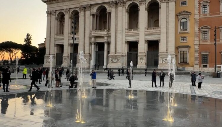 Giubileo: Gualtieri visita Piazza San Giovanni riaperta alla Città