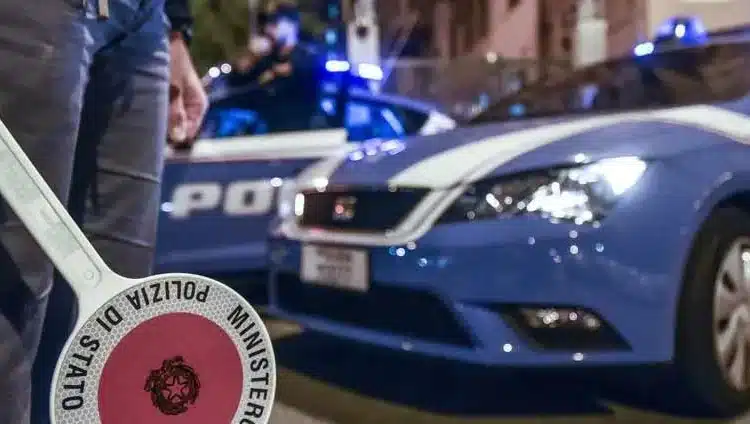 Latina: prima minaccia un'infermiera e poi aggredisce i poliziotti, arrestato a Fondi.