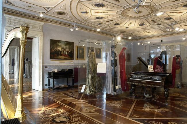 Trieste: Presentazione della Mostra "ALFABETO SCHMIDL. 100 anni di Museo Teatrale"