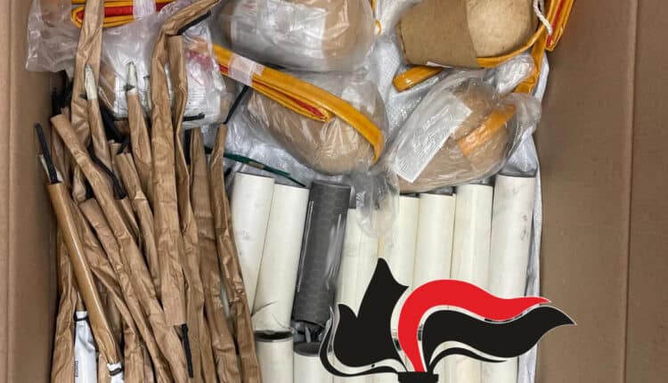 Napoli, il capodanno è alle porte. Massima attenzione ai fuochi illegali. Carabinieri arrestano 24enne, denunciata la madre