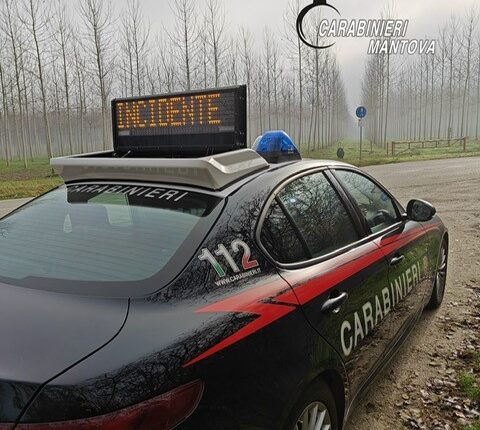 Rivarolo Mantovano, causa un incidente ma si rifiuta di fare l'alcoltest. I Carabinieri gli ritirano la patente e lo denunciano