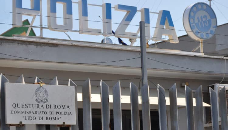 Roma, la Polizia di Stato emette misura cautelare nei confronti di un 48enne per maltrattamenti in famiglia, violenza sessuale e lesioni personali
