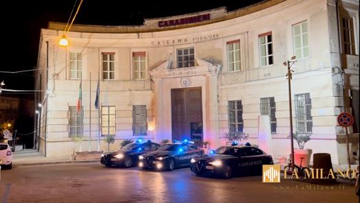 Ragusa: ubriaco importuna i passeggeri sull'autobus, i Carabinieri fermano e espellono l'extracomunitario irregolare