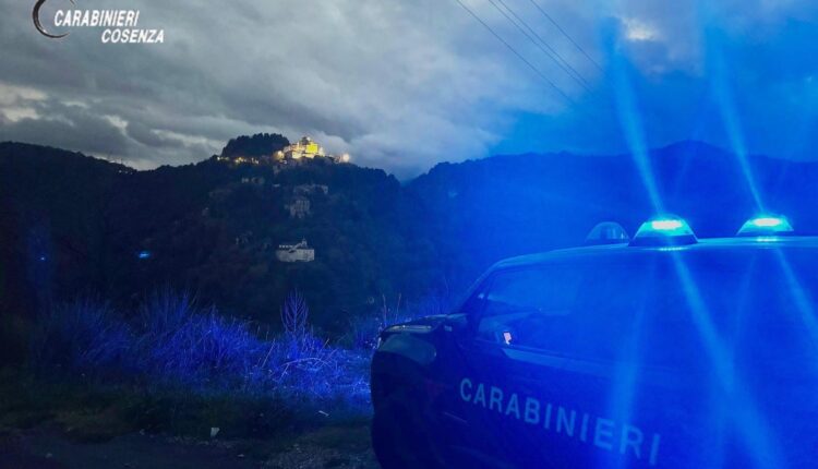 Acquaformosa: Carabinieri arrestano per maltrattamenti il marito e padre violento