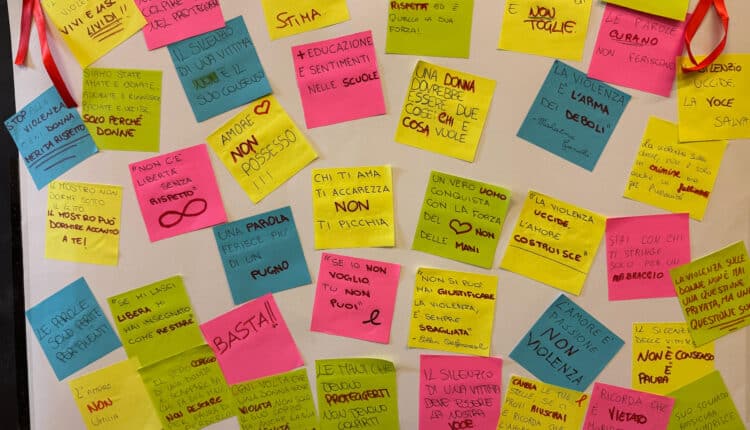 Napoli, la violenza di genere raccontata agli studenti del liceo Genovesi