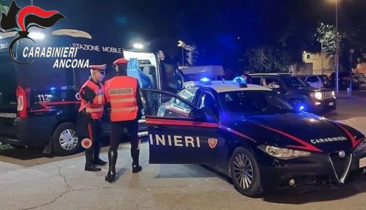 Ancona: 4 autisti sanzionati per guida in stato di ebbrezza e 3 giovani segnalati come assuntori di sostanze stupefacenti. Proseguono i controlli dei Carabinieri