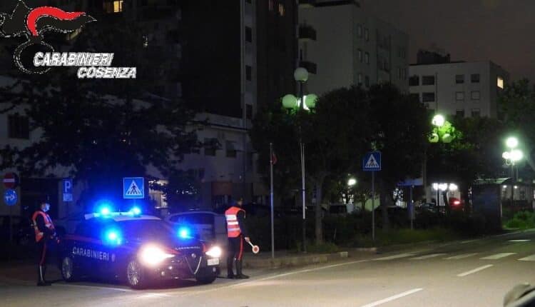 Acri: Arrestate due persone dai Carabinieri per detenzione, ai fini di spaccio, di sostanze stupefacenti