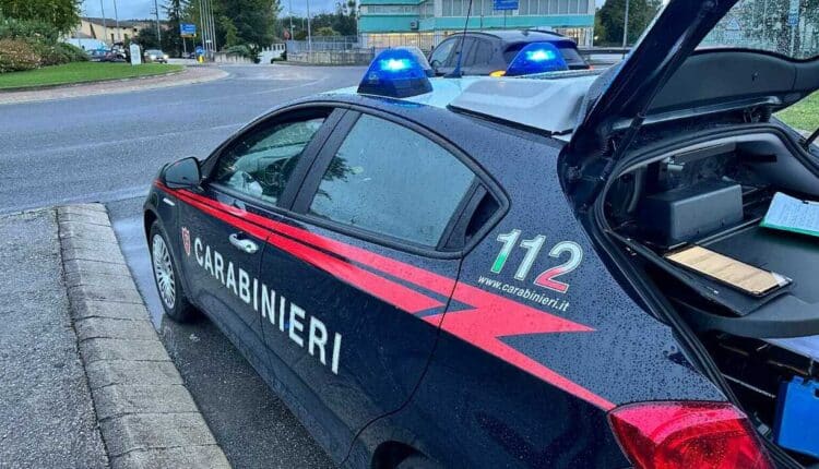 Camerino: servizi preventivi dei Carabinieri,  due persone denunciate 