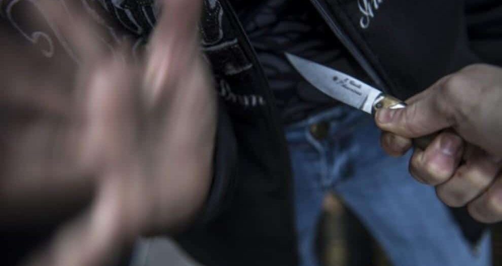 Como: violenta lite in Piazza Volta, 20enne arrestato per tentato omicidio