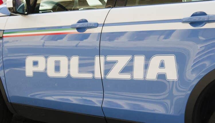 Bassano del Grappa, denunciato per violenza privata, minaccia, porto d'armi e danneggiamento aggravato