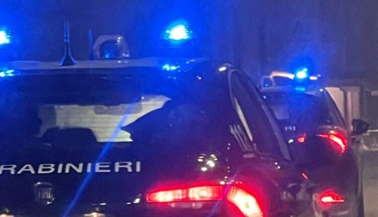 Codigoro: ubriaco molesta il conducente sdraiandosi nell'autobus, denunciato dai Carabinieri per interruzione di pubblico servizio