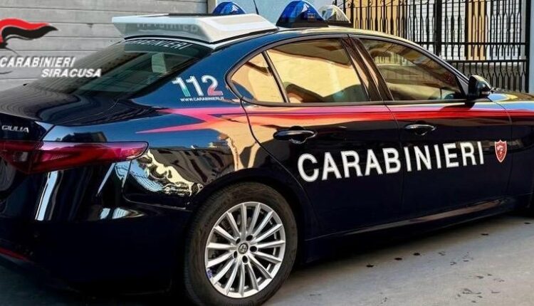 Carlentini: Tenta di uccidere a coltellate un coetaneo, arrestato 20enne