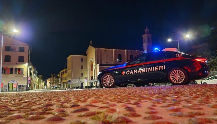 Comacchio: Alla guida di un tir mentre fuma marijuana. Denunciato dai Carabinieri