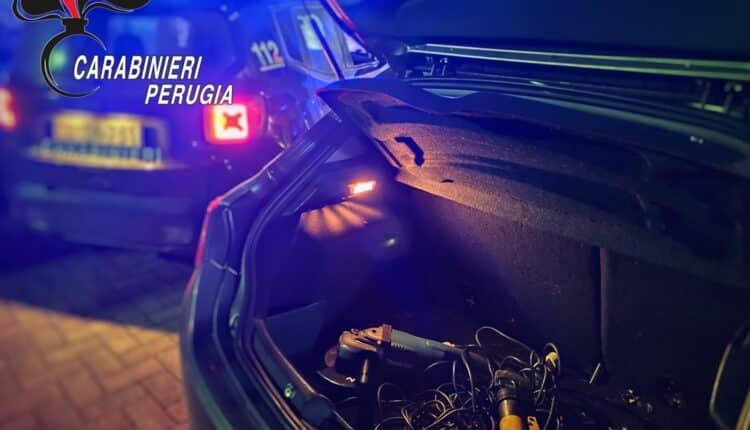 Gualdo Cattaneo: Controlli serrati dei Carabinieri, sventato tentativo di furto in abitazione