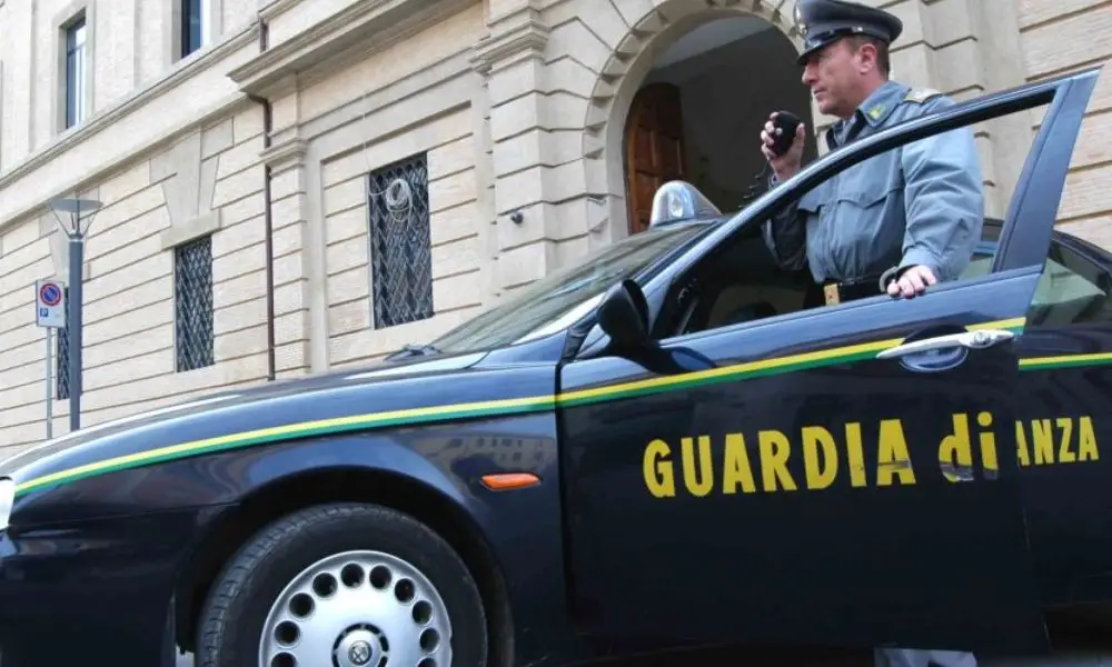 Verona: smantellata rete internazionale dedita al narcotraffico tra Verona e Milano, 12 arresti e quasi 2 quintali di droga sequestrati