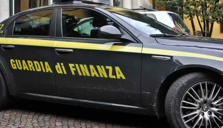Milano, illecita somministrazione di manodopera. Sequestro per oltre 8 milioni di euro nei confronti di una società