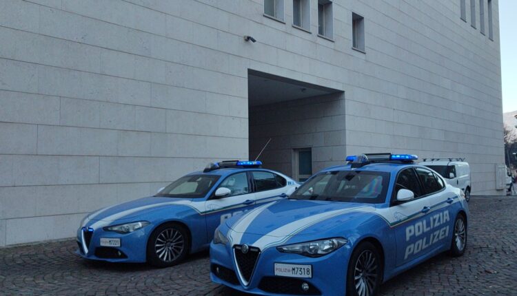 Bolzano: Spaccio in Piazza Verdi, denunciati pusher e cliente