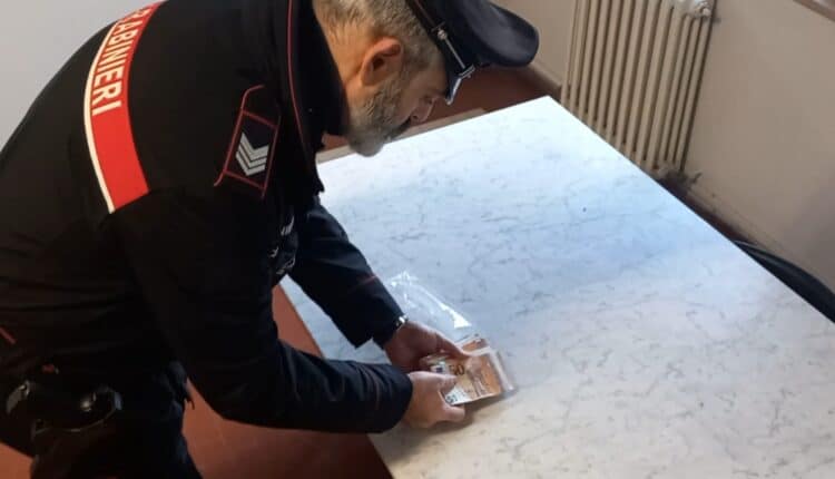 Lucca: Carabinieri sventano una truffa ai danni di una coppia di coniugi per 12.000 euro