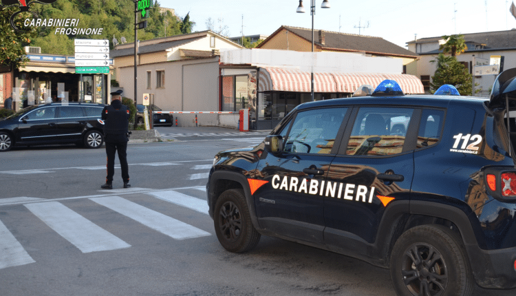 Supino: Aggredisce fisicamente e minaccia la compagna ed i figli, arrestato 43enne