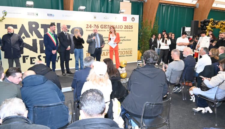 Roccafluvione: "Tartufo Nero Festival", le foto dell'inaugurazione con lo Chef Cracco e l'Assessore Antonini