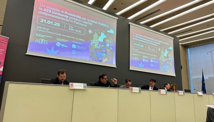 Presentato in Regione Lombardia un progetto sperimentale all'avanguardia: coinvolgere le farmacie del territorio, più vicine ai pazienti e semplificare la sanità.