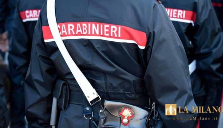 Fubine, "appuntamento, fretta e malasorte": buca una gomma ma, a causa di problemi di salute, non è in grado di sostituirla. I Carabinieri intervengono in aiuto