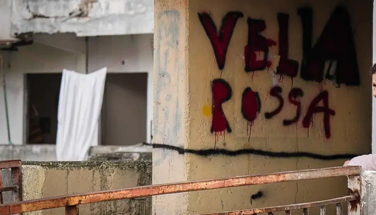 Napoli: sgomberata la Vela Rossa di Scampia, soddisfazione del ministro Piantedosi.