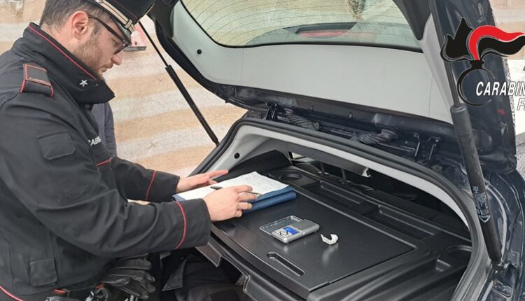 Frosinone: "Zona rossa" di Scalo, proseguono i controlli dei Carabinieri. 3 persone allontanate e 1 segnalata per stupefacenti