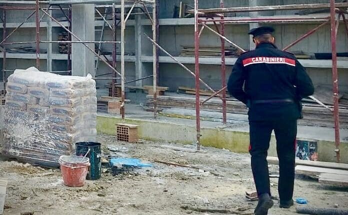 San Prisco: Controlli al cantiere del nuovo complesso parrocchiale di "Santa Maria di Costantinopoli", elevate sanzioni per oltre 30.000,00 euro