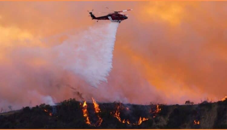 Non si arrestano gli incendi in California: Los Angeles di nuovo in fiamme