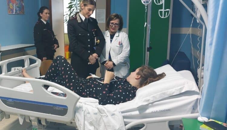 Trapani: I Carabinieri portano dei doni ai bambini ricoverati al reparto di pediatria del Sant'Antonio Abate