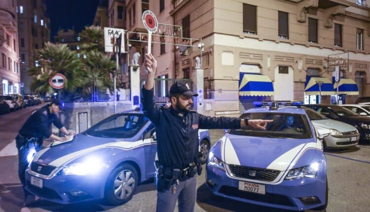 Genova: In bici con crack pronto allo smercio, arrestato 41enne