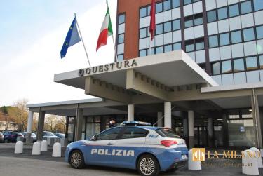 Rimini: Non si ferma all’alt della Polizia e simula il furto della propria autovettura, denunciato un giovane ragazzo