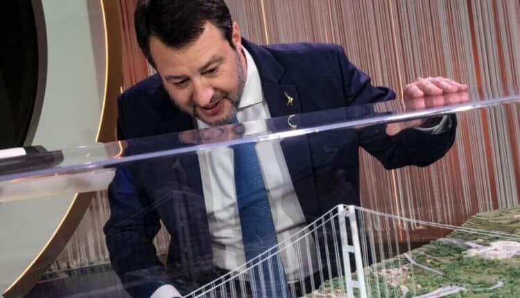 Le considerazioni di Salvini su riqualificazione e infrastrutture: "Il Ponte sullo Stretto è strategico per investimenti e sviluppo, sarà un modello per l’Europa" 