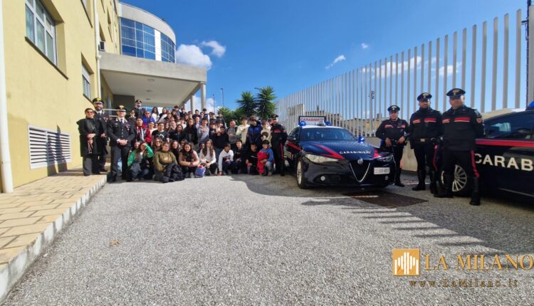 Catanzaro, i Carabinieri incontrano gli studenti per promuovere la "Cultura della Legalità"