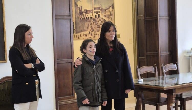 Rovigo: Giornata nazionale contro il bullismo e il cyberbullismo. Palazzo Nodari si colora di blu