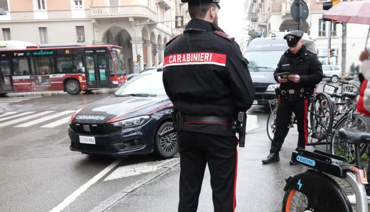 Rione Bolognina: 5 arresti, 4 denunce e 200 persone controllate, nel mirino dei Carabinieri anche gli esercizi commerciali
