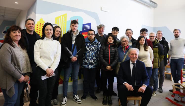 Trieste: Inaugurata un'opera realizzata da artisti in carico al Servizio Inserimento Integrazione lavorativa comunale