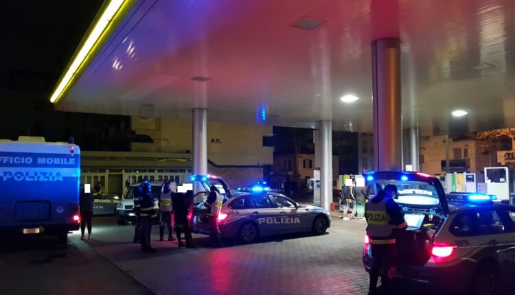 Pescara: Autista si da alla fuga poiché alla guida senza aver mai conseguito la patente, 29enne multata per oltre 5mila euro