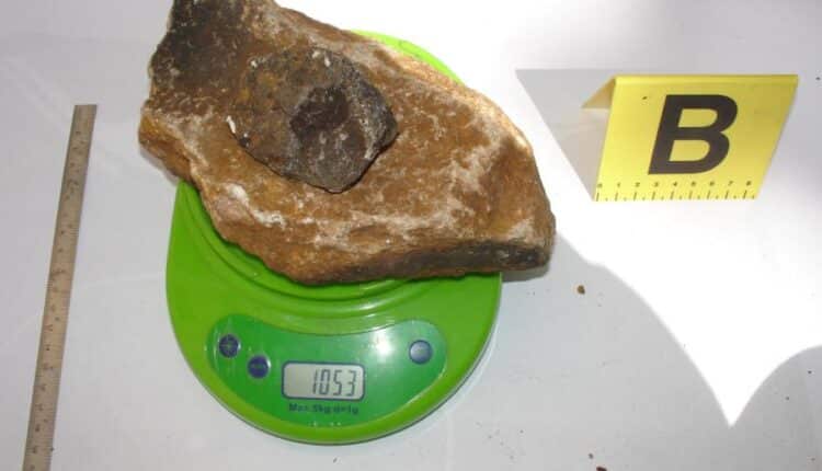 Lecce: fiumi di droga e armi, arrestate 9 persone