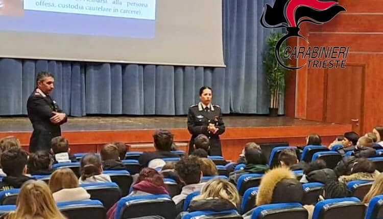Trieste: “Cultura della legalità”, gli incontri dei Carabinieri nelle scuole. Solo a Gennaio 2025, più di 500 studenti incontrati