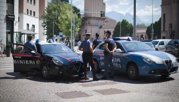 Castelbello-Ciardes (BZ), 2 marocchini tentano di rubare in farmacia e fuggono su auto rubata