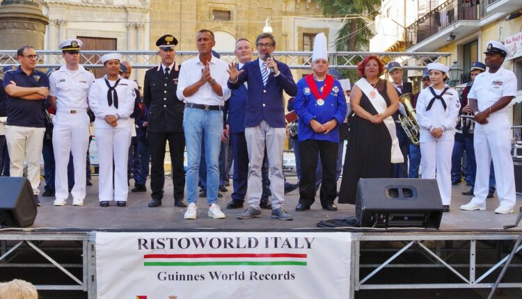 Guinness World Record: il 25 febbraio si terrà la cerimonia di consegna per il cannolo di Caltanissetta e il torrone Mazzarino